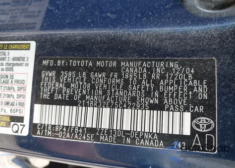 2005 Toyota Corolla Le z USA, uszkodzony, nr VIN 2T1BR32E75C422935